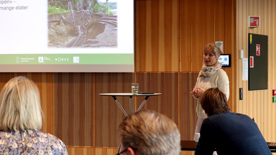 Hanne Heiberg holder foredrag under torsdagens Kaffe og Klima-arrangement p&aring; Klimahuset.