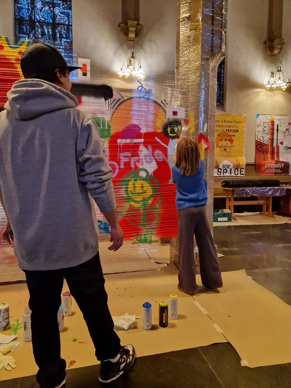 spraymaling i kirka