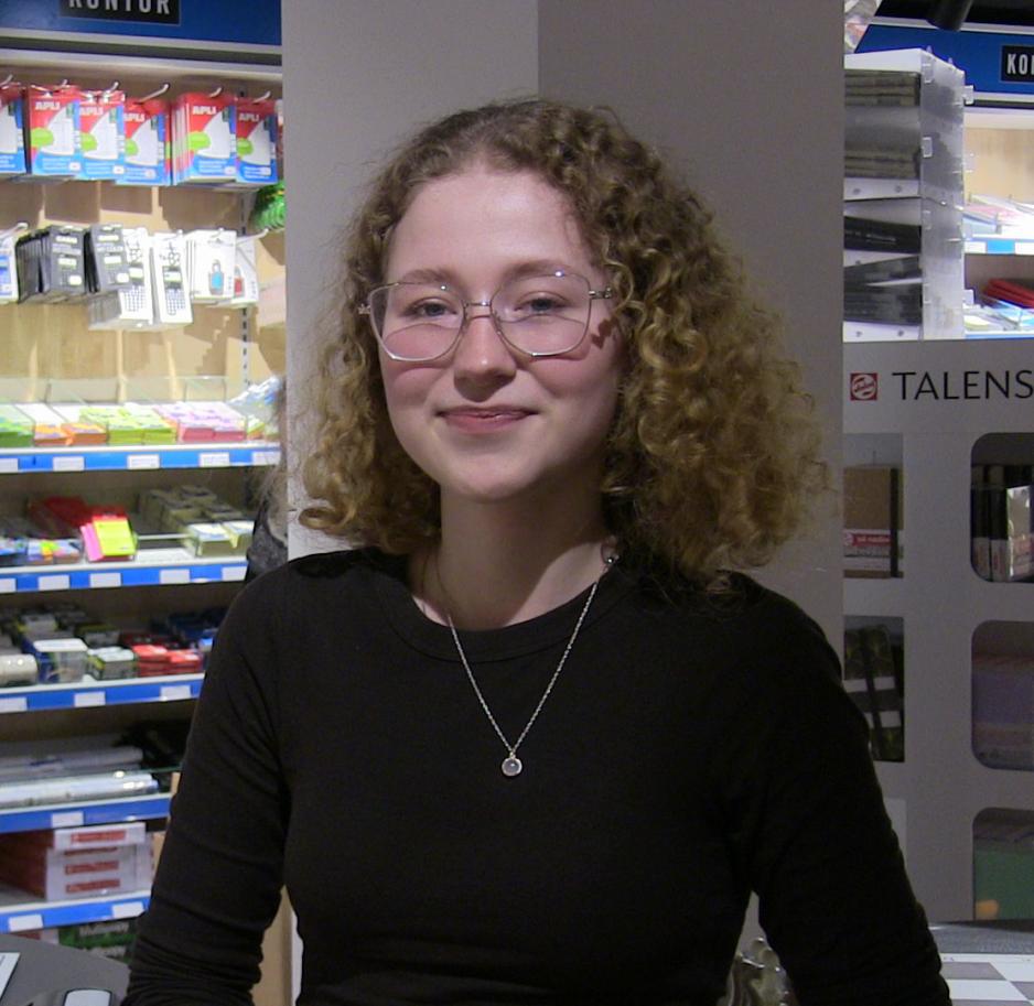 Asta Natalie Jensen (23) p&aring; Ark Egertorget