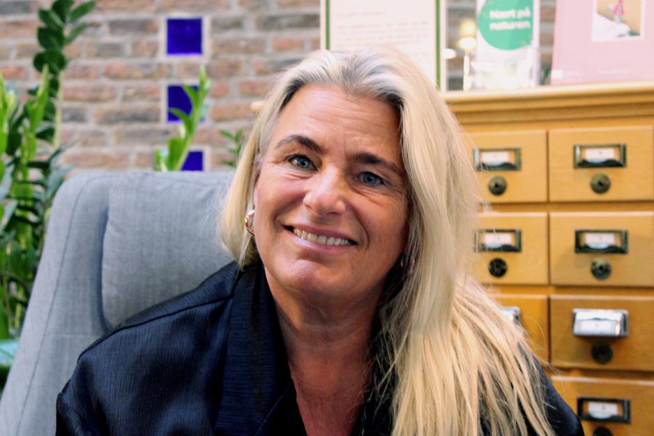 Sexolog Live Mehlum smiler til kamera