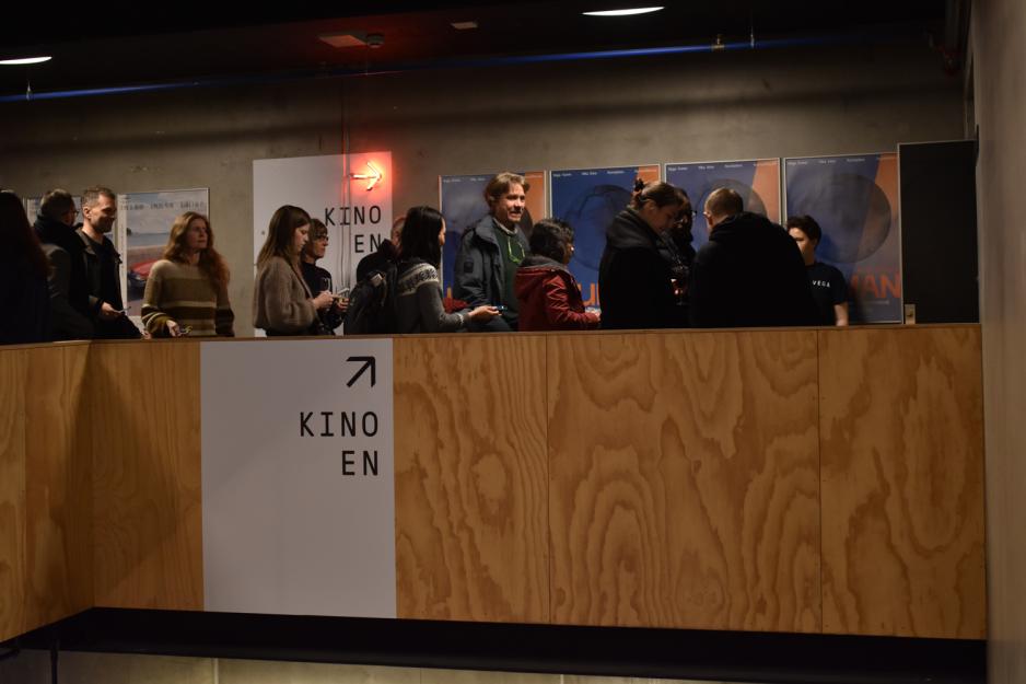 Folk i k&oslash;