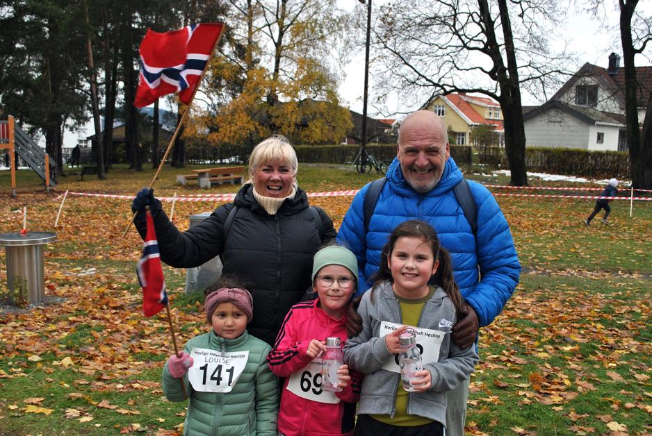 Kari Bj&oslash;rnsen og Jan Bendiksen heier p&aring; Herlige H&oslash;yenhall h&oslash;stl&oslash;p