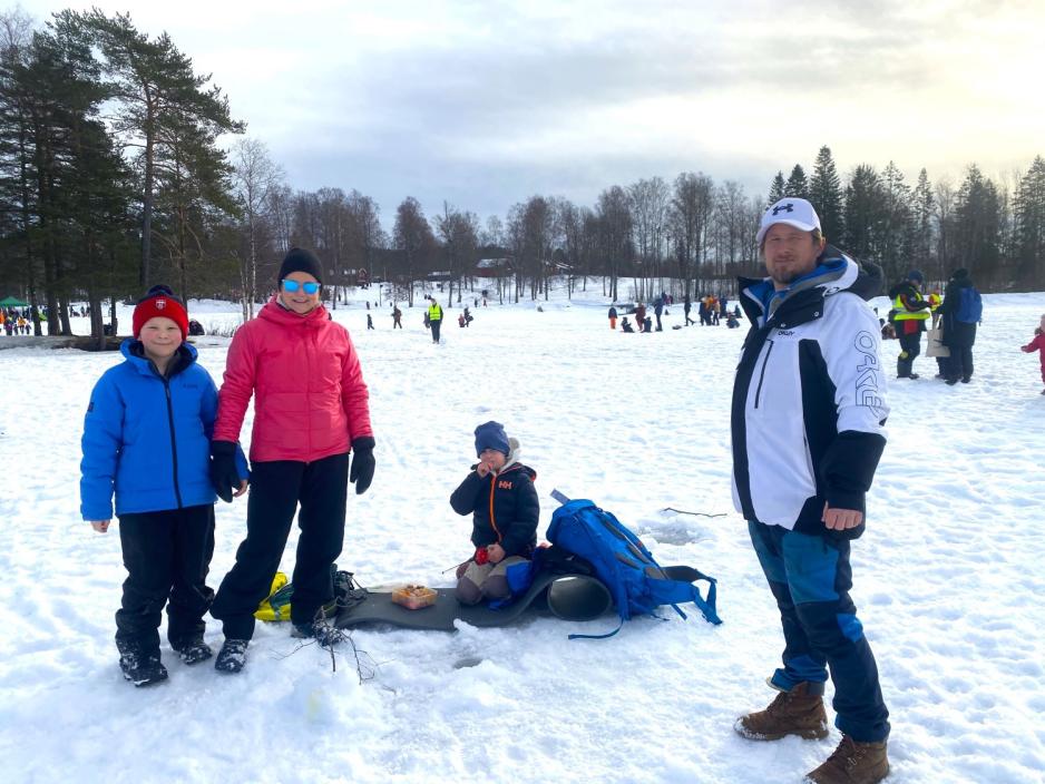 Venner p&aring; Kom deg ut-dagen p&aring; Sognsvann 4. februar