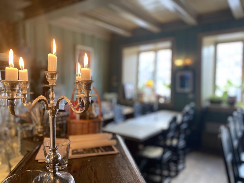 Bilde innend&oslash;rs fra Asylet restaurant. 