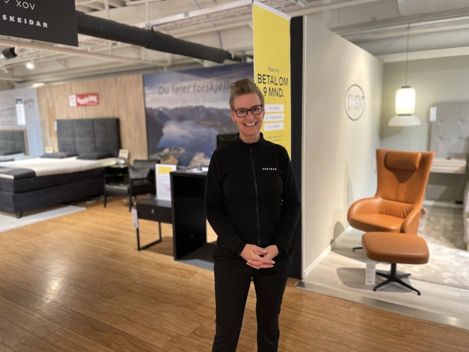 Jane Bur&aring;s, varehussjef ved Skeidar Alna.