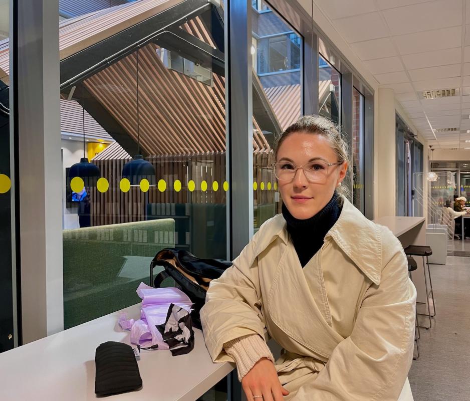 Kathrine Killingmo p&aring; biblioteket i P48 p&aring; OsloMet