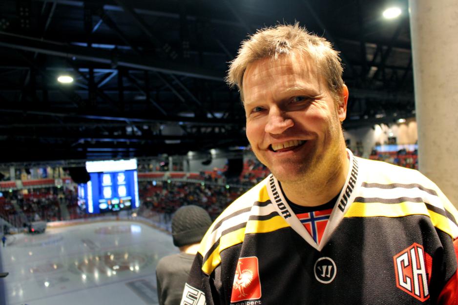 Stavanger Oilers-supporter &Oslash;ystein Aspelund p&aring; Jordal Amfi.