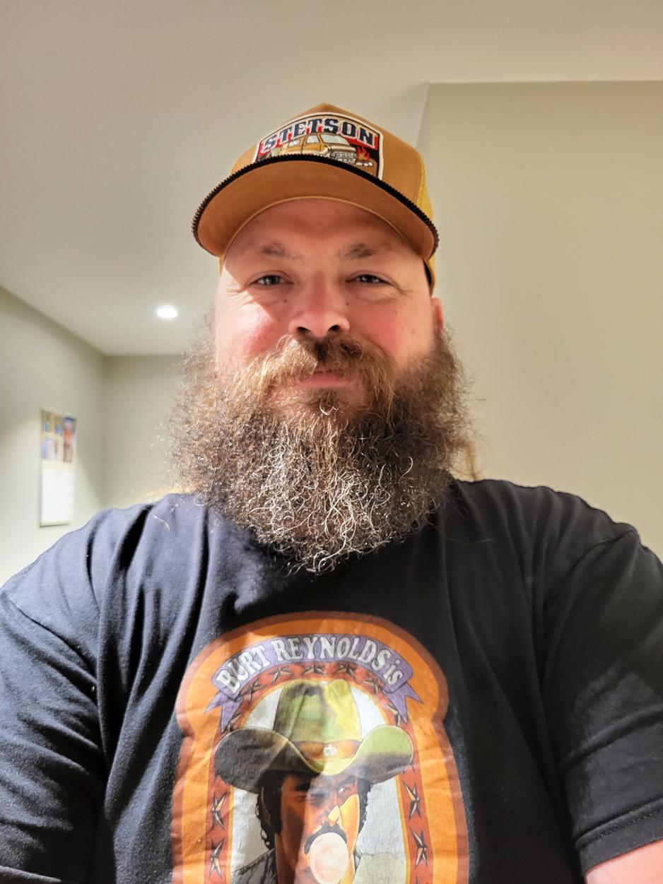 Bilde av &Oslash;ystein Ulvestad som er l&aelig;rer og sosiall&aelig;rer. 