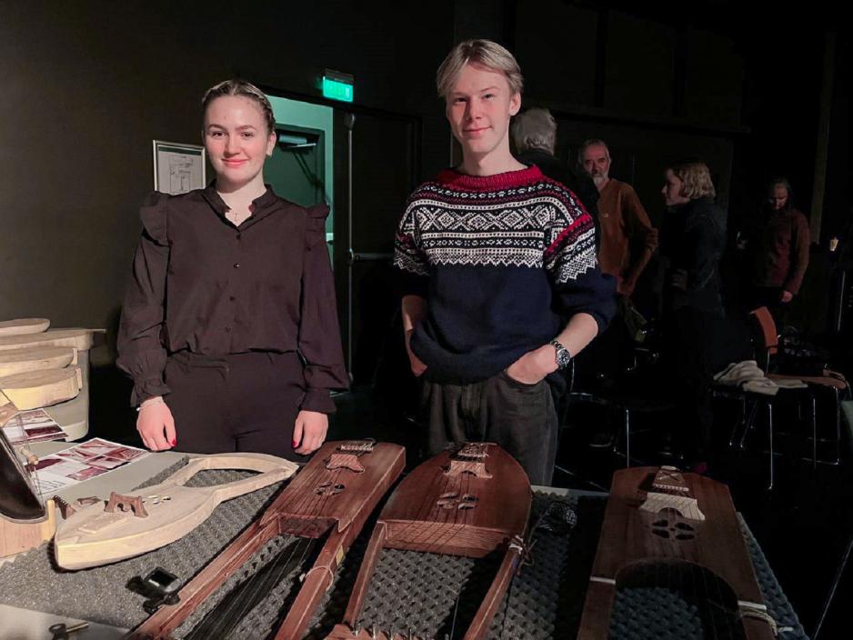 Malin Malin R&oslash;ysland Sk&aring;rberg og Kjetil Myhren er med i utstillngen. Foto: Kaina Hassani