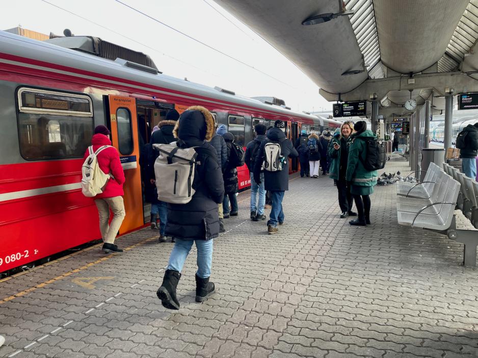 R&oslash;dt lokaltog p&aring; Oslo S.