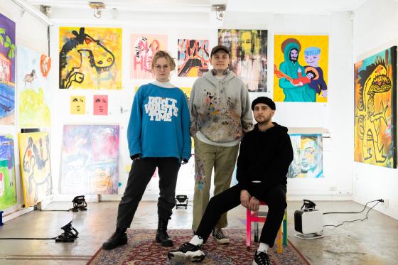 Mona Ulriche Schanche, Elias Jacobsen, Ruben Maclean, utstilling p&aring; Blodtusj&Kniven