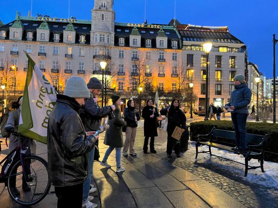 Demonstranter p&aring; Eidsvolls plass under appellen