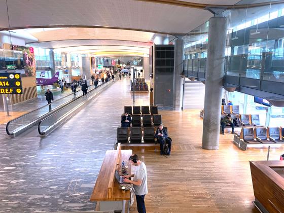 f&aring; folk p&aring; oslo lufthavn