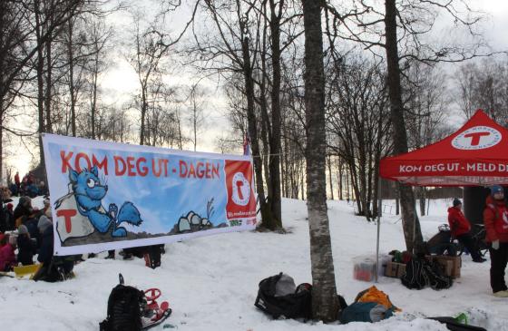 Kom deg ut-dagen banner p&aring; Sognsvann