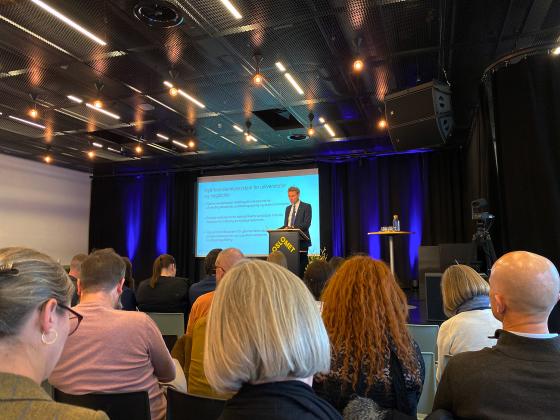 Ola Borten Moe p&aring; pressekonferanse