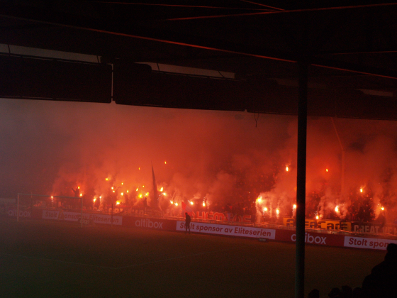 Pyro fyres av p&aring; &Aring;r&aring;sen stadion