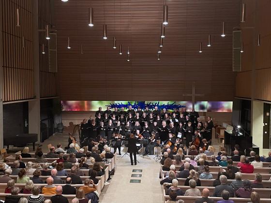 Parenti Vocalis opptrer i B&oslash;ler Kirke