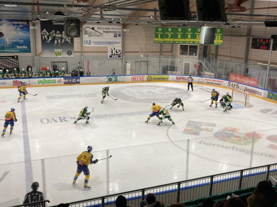 En Storhamar-spiller angriper mot m&aring;l