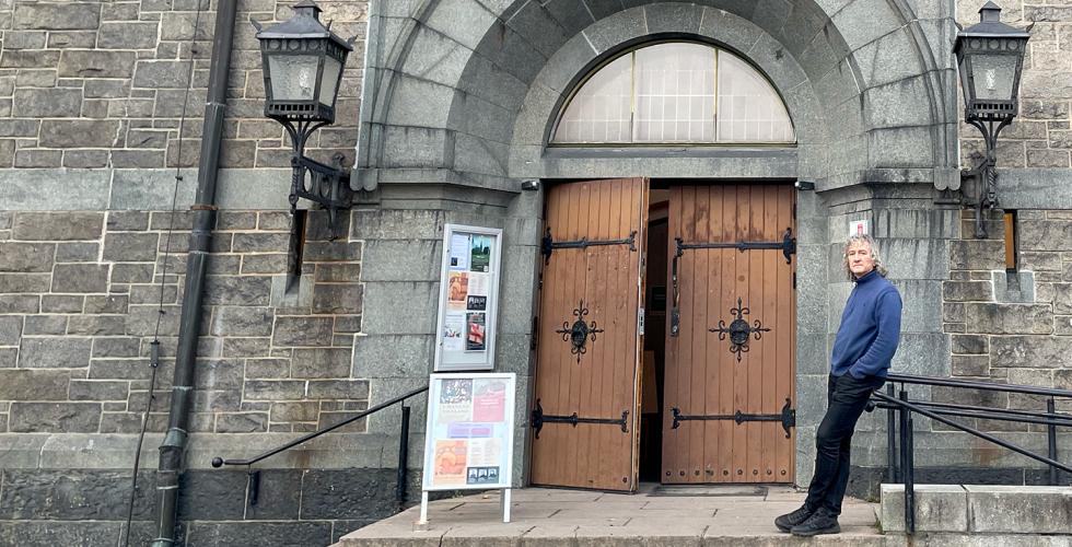 Reiner Schaufler foran V&aring;lerenga Kirke