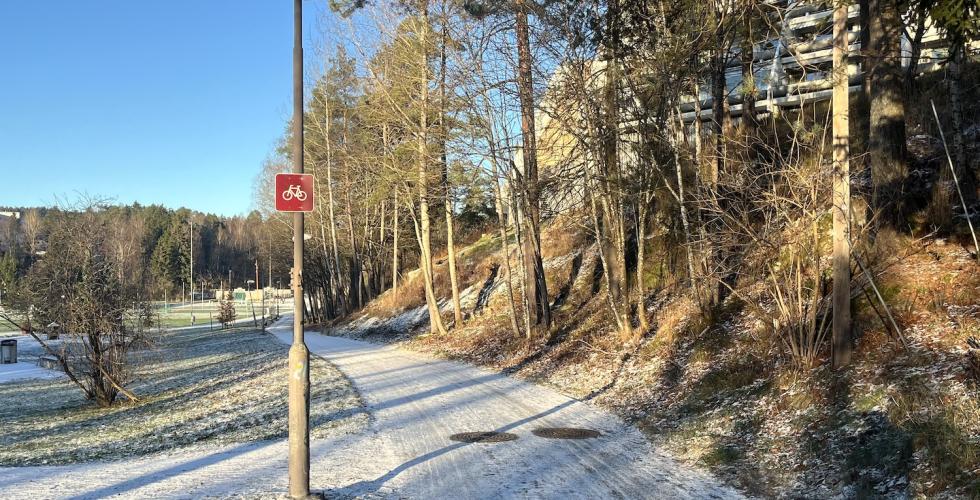 Tursti mot Gjeller&aring;sen like ved Stovnert&aring;rnet 